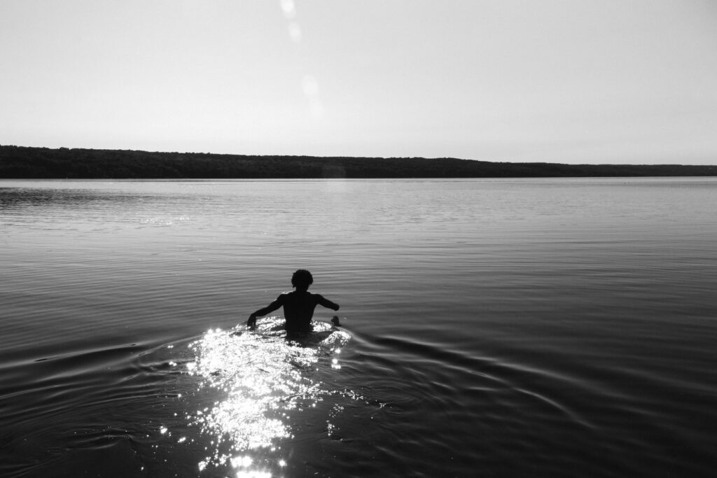 Chanhyeong Yoon&nbsp;• <em>Wading</em>&nbsp;• Canon EOS 70D&nbsp;• 23″×&nbsp;15″&nbsp;• $190.00
